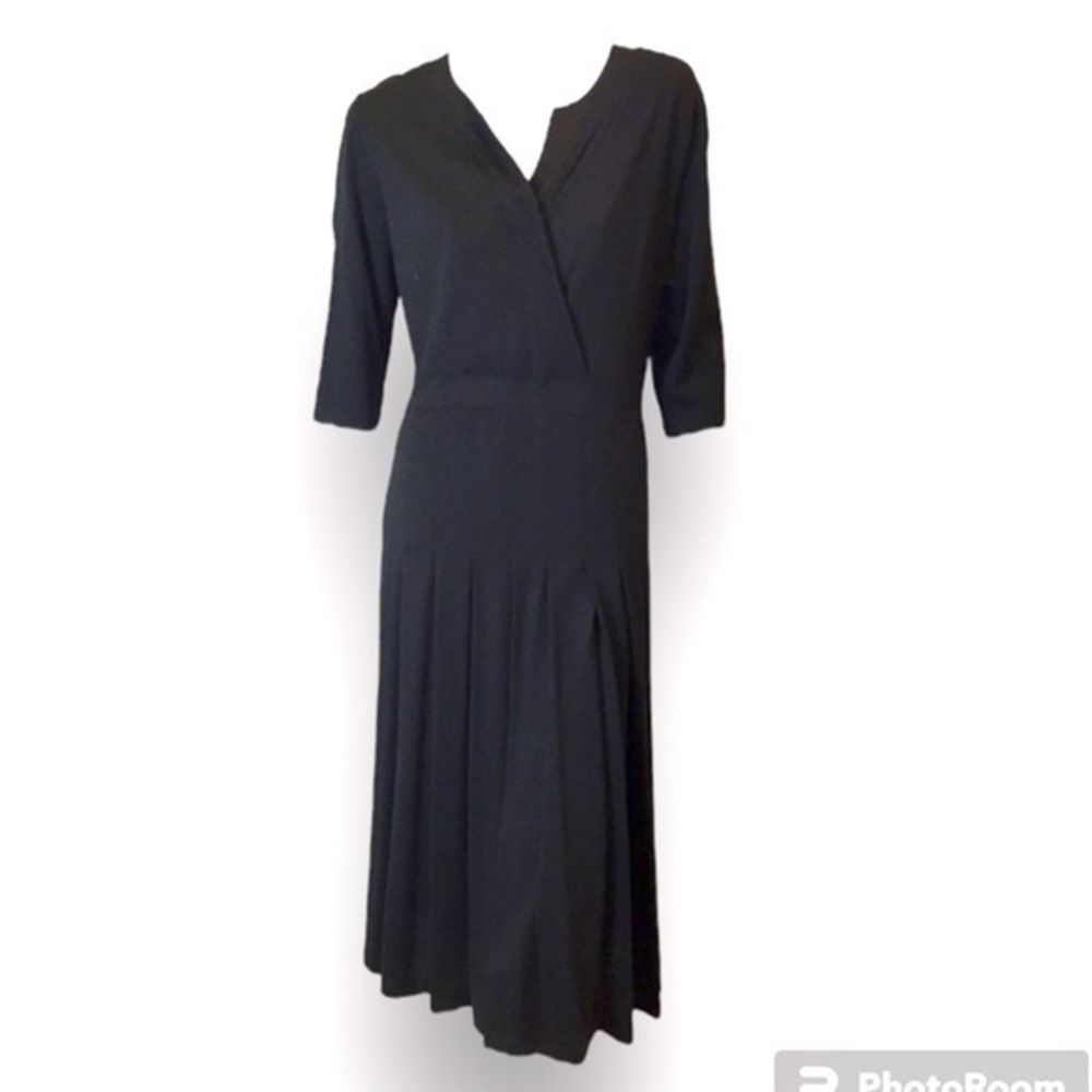 🐠Rena Lange wool dress deep v neck black side zip